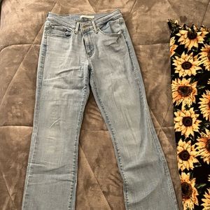 Levi’s Bootcut Jeans